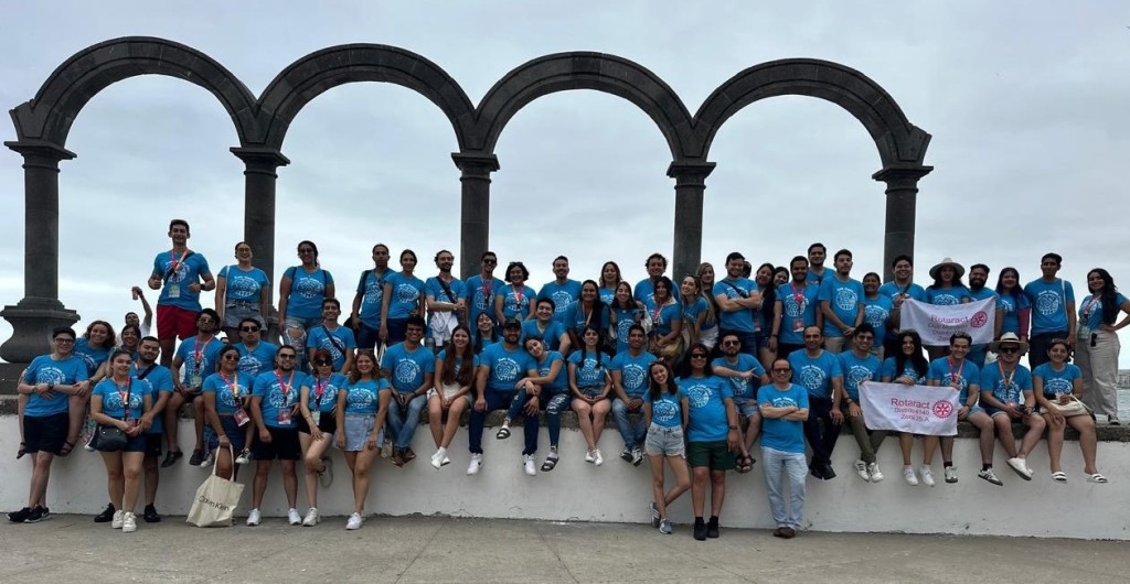 Celebran la Semana Mundial Rotaract 2024, el Distrito 4140 del Club Rotaract en México: Compromiso Comunitario y Camaradería en Puerto Vallarta